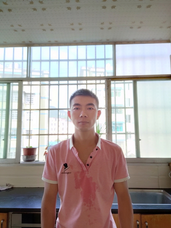 破晓依然的第一张照片--黔南认干亲服务网